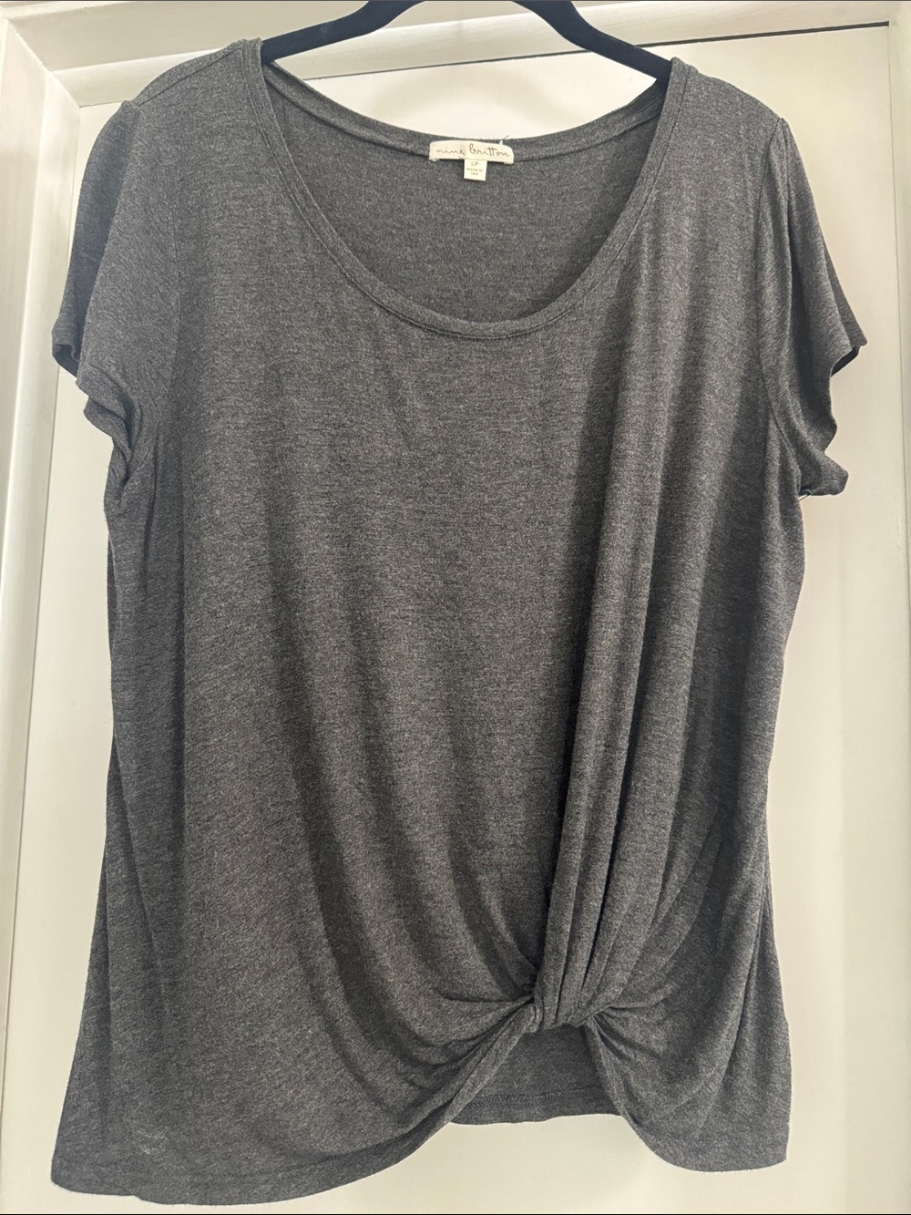 nine britton Charcoal Twist-Front Short Sleeve Tee